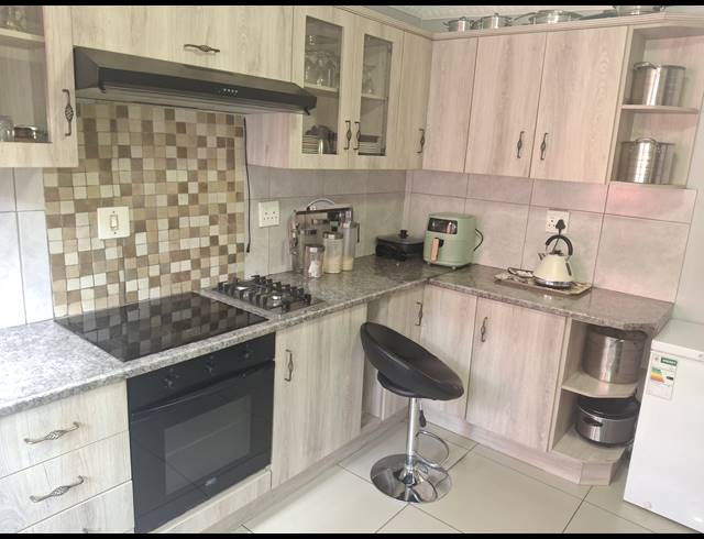 3 BEDROOM FREESTANDING FOR SALE IN VOSLOORUS EXT 3